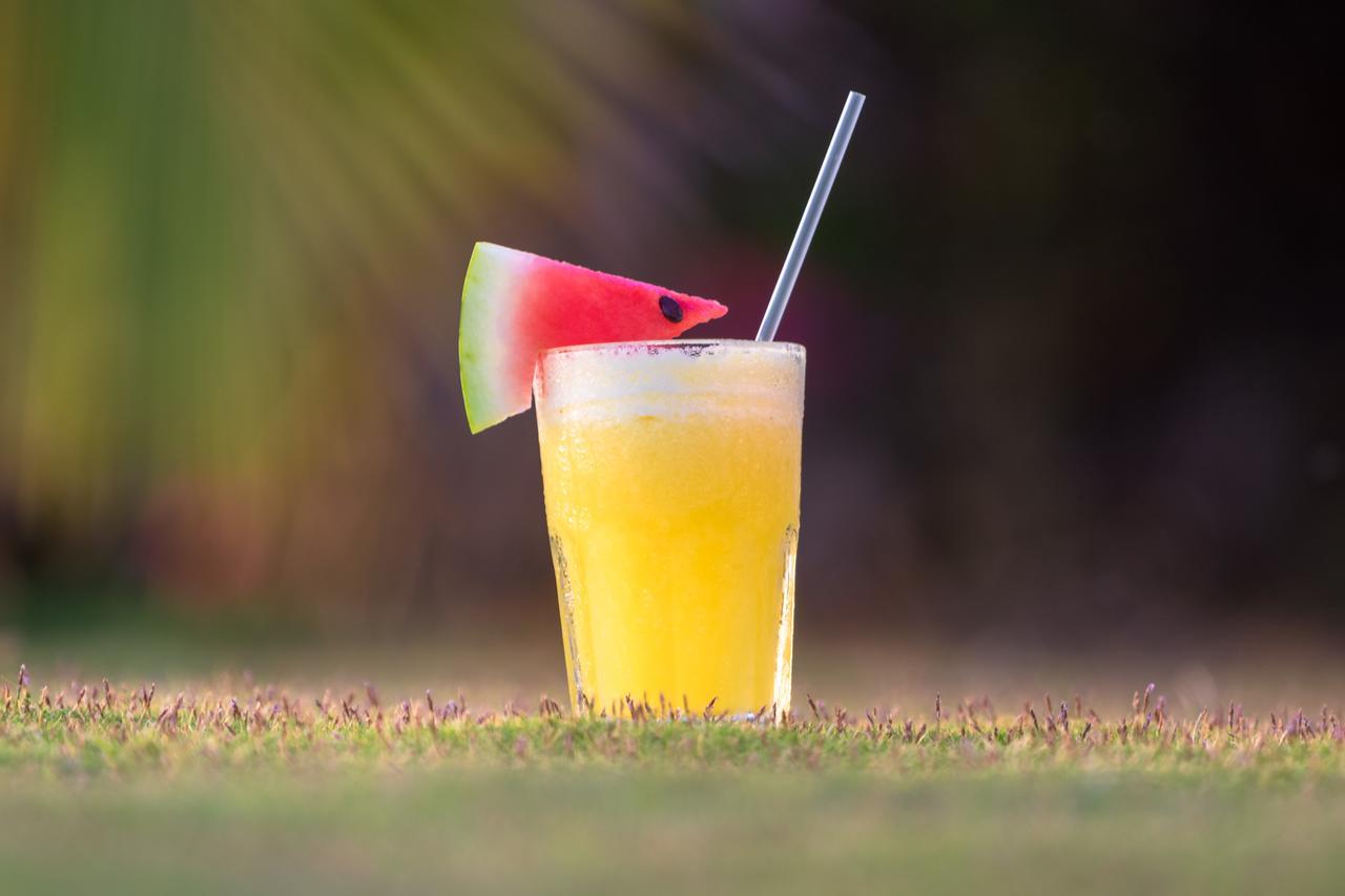维闹海滩度假酒店及冲浪营 普拉纳维瑙 外观 照片